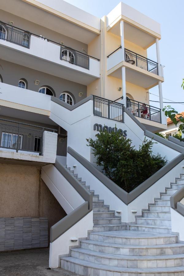 Manias Hotel Apartments Agia Marina  Exterior photo